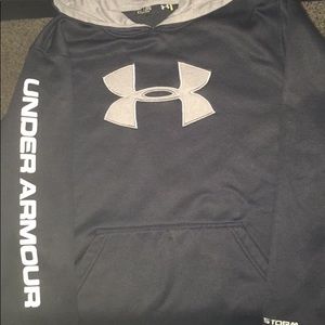 Black Under armour hoodie